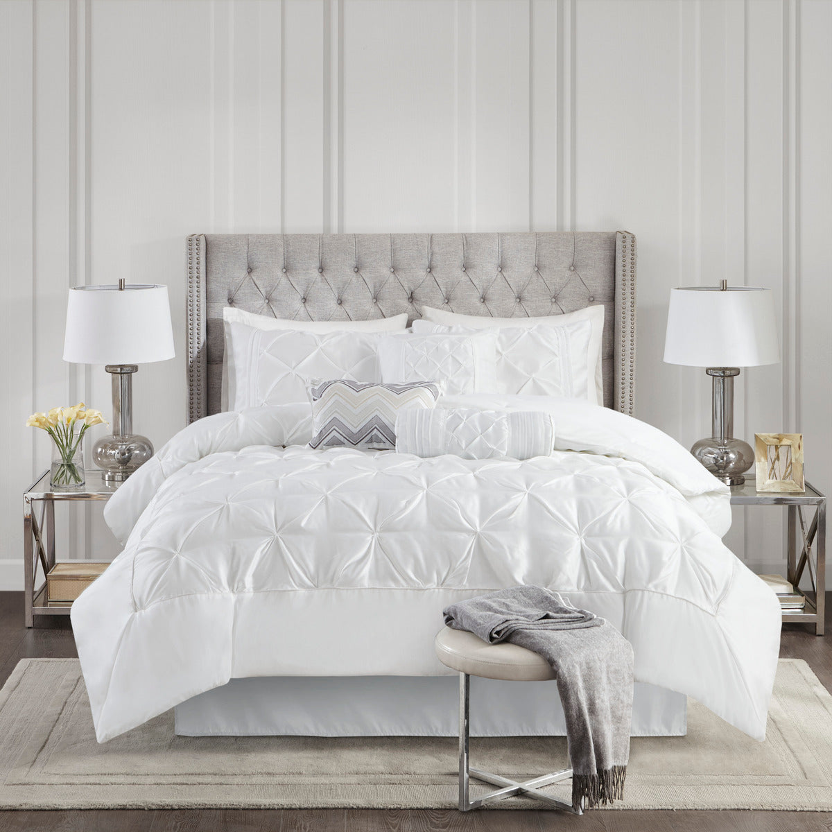 7-Piece Tufted Comforter Set (Full)
