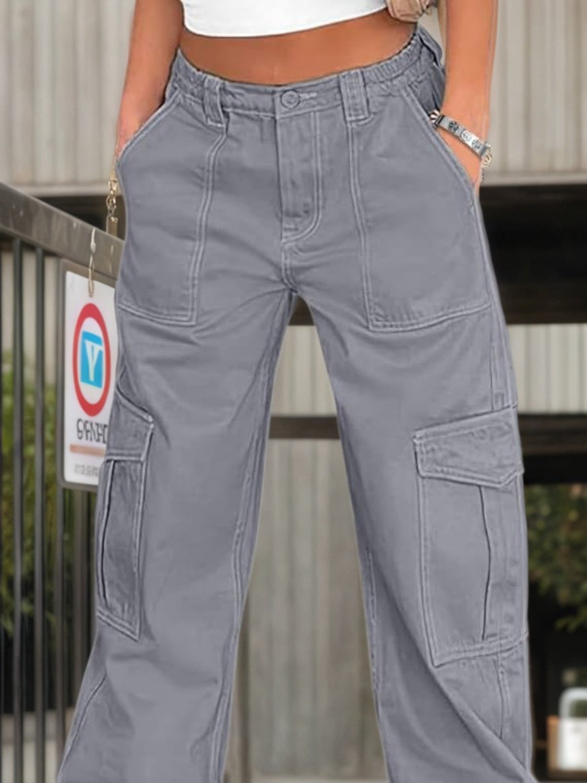 Women's Wide-Leg Cargo Pants
