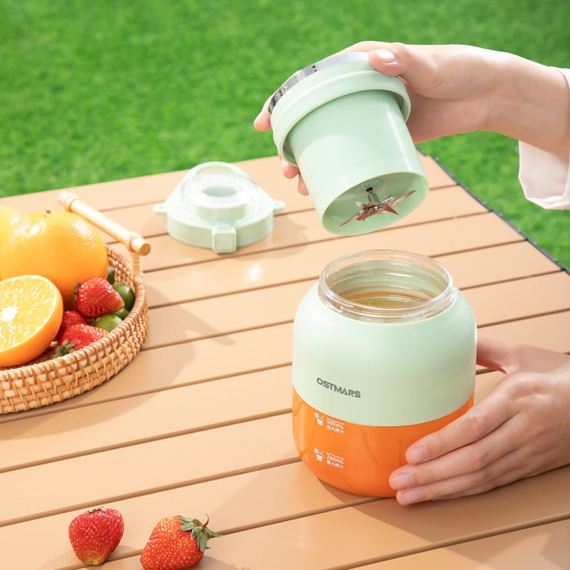 Portable Juicer Cup