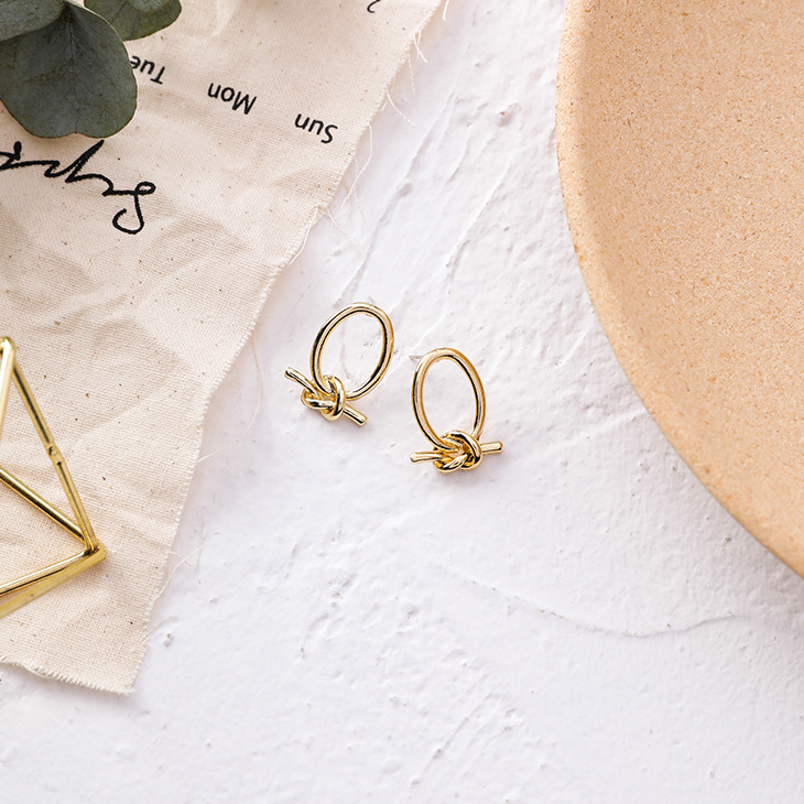 Knotted Oval Stud Earrings