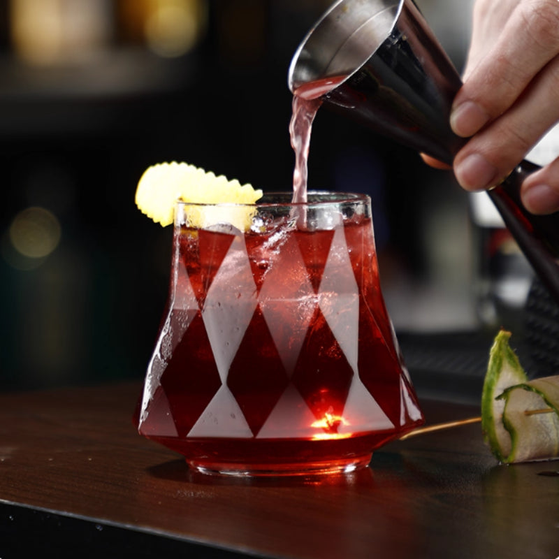 Diamond-Pattern Wine Glass