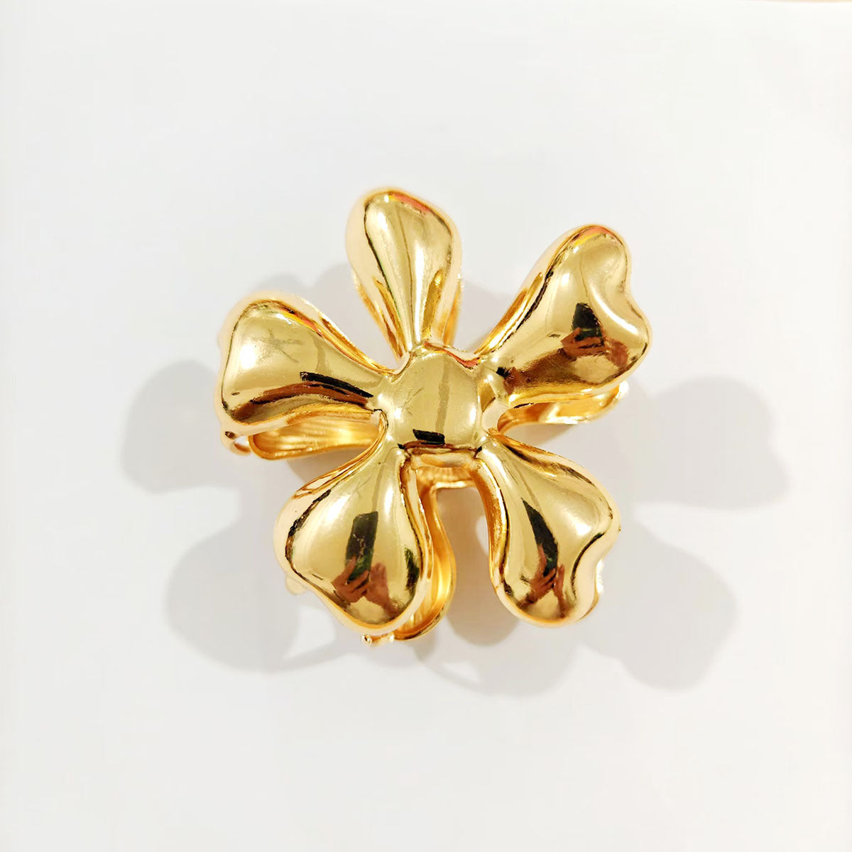 Seashell Metal Hair Claw