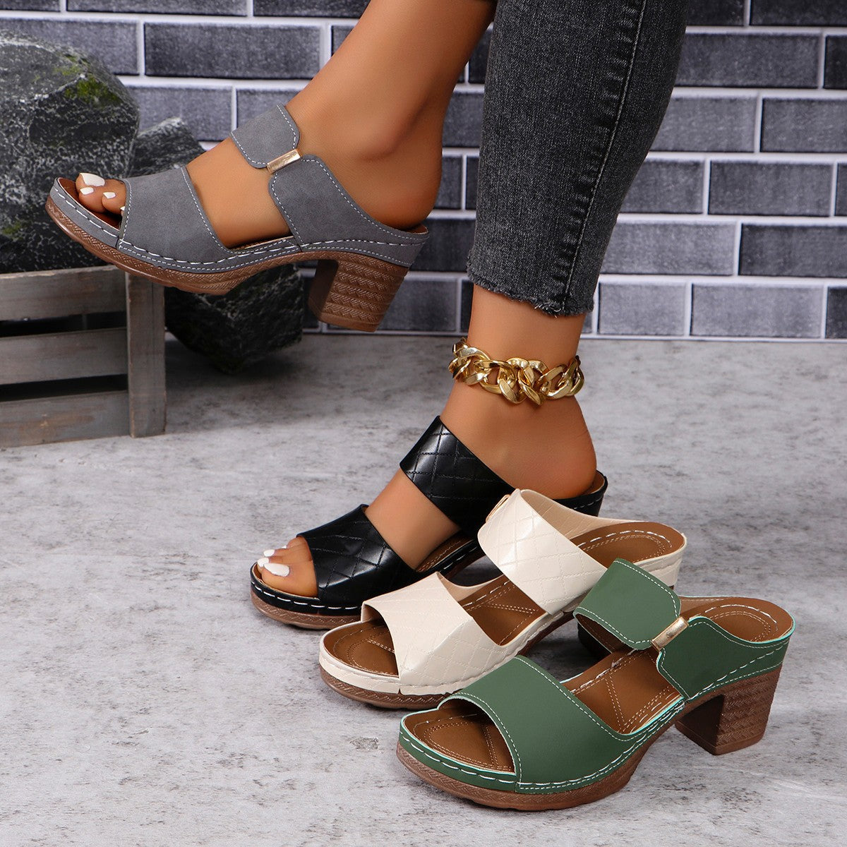 Women's Plaid Chunky Heel Slides