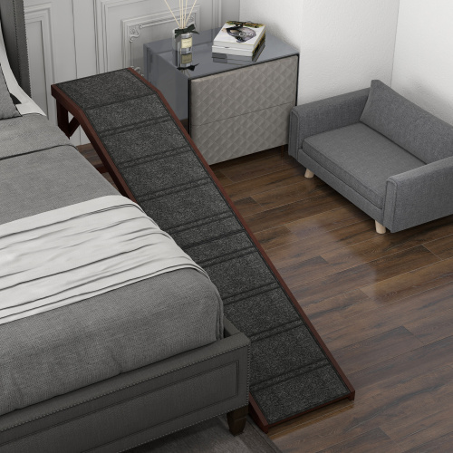 Carpeted Pet Ramp for Beds