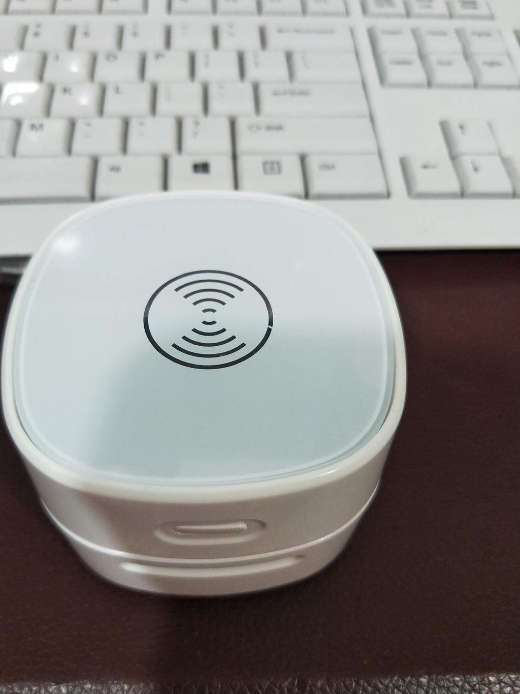 Mini Desktop Vacuum Cleaner