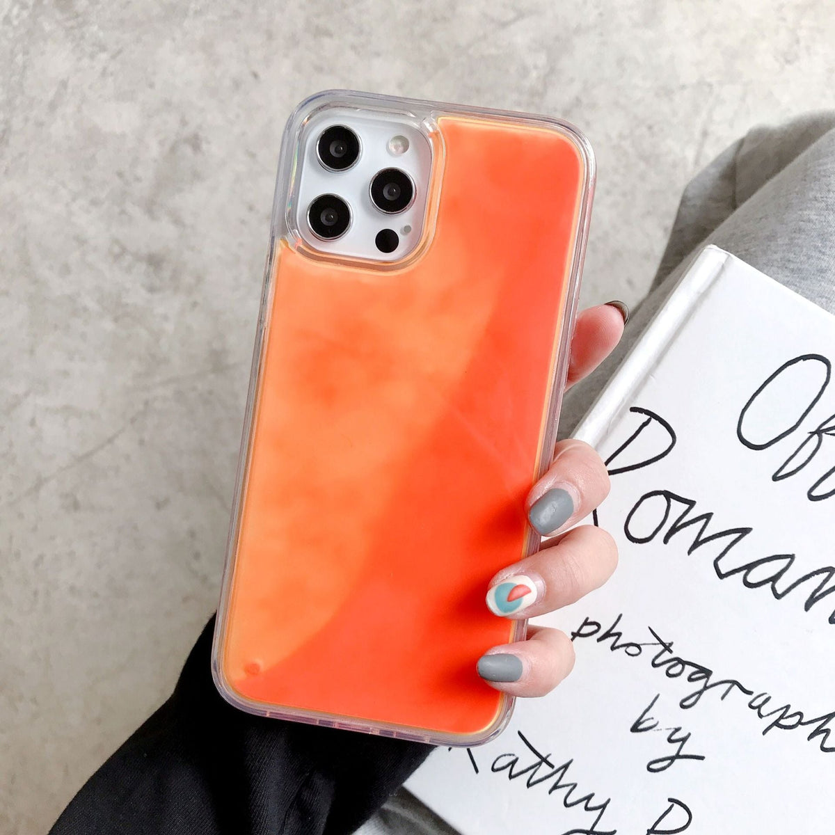 Glow-in-the-Dark Glitter Quicksand Case