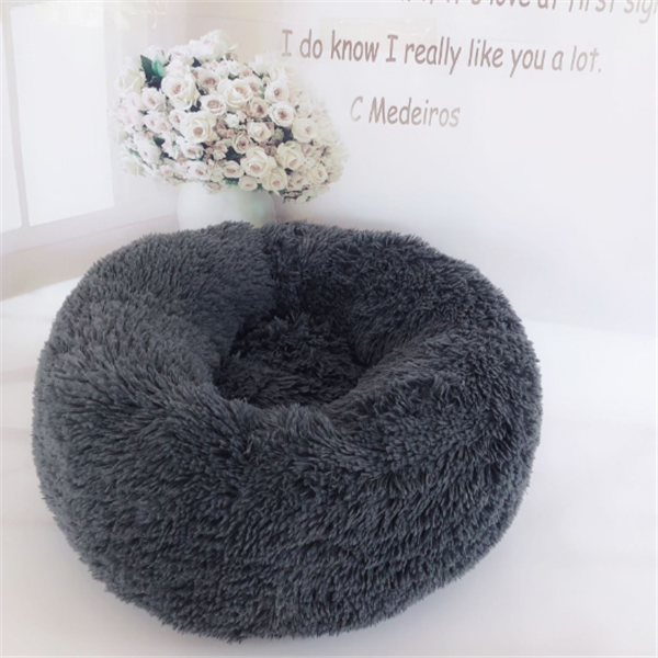 Plush Donut Pet Bed