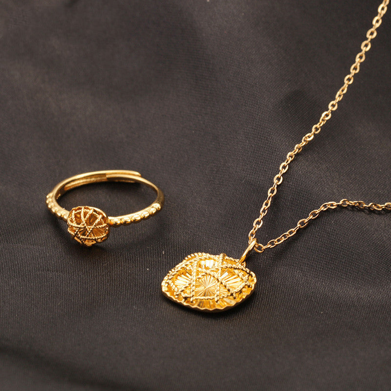 Mesh Cube Pendant Necklace
