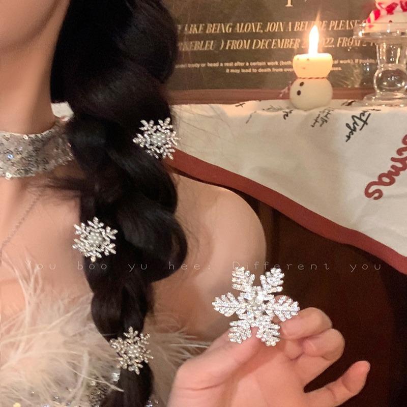 Pearl Snowflake Hair Clips