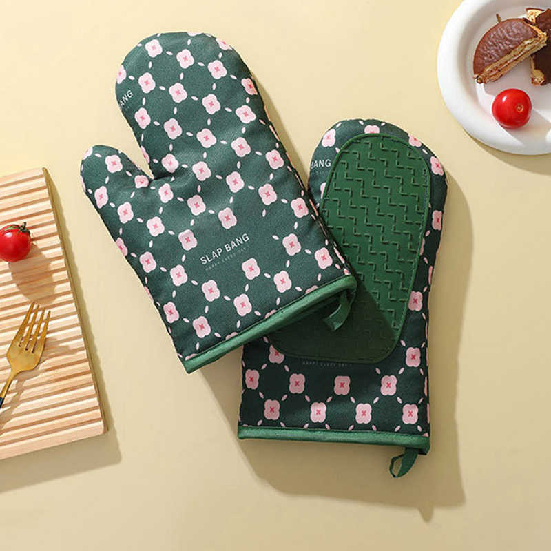 Silicone-Lined Oven Mitts