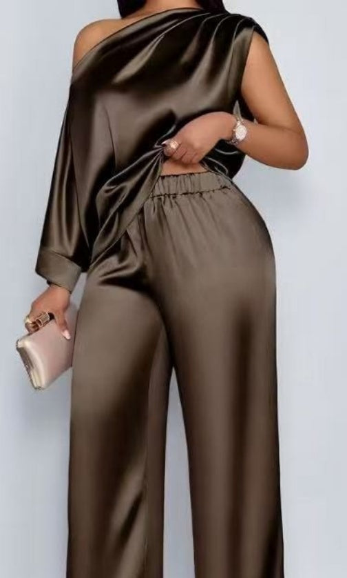 Women's Corduroy Off-Shoulder Top & Trousers Set
