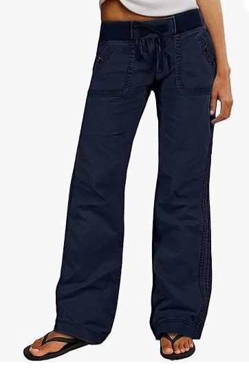 Low-Rise Straight Jeans with Contrast Stitching