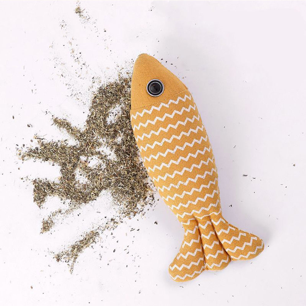 Burlap Fish Catnip Kicker
